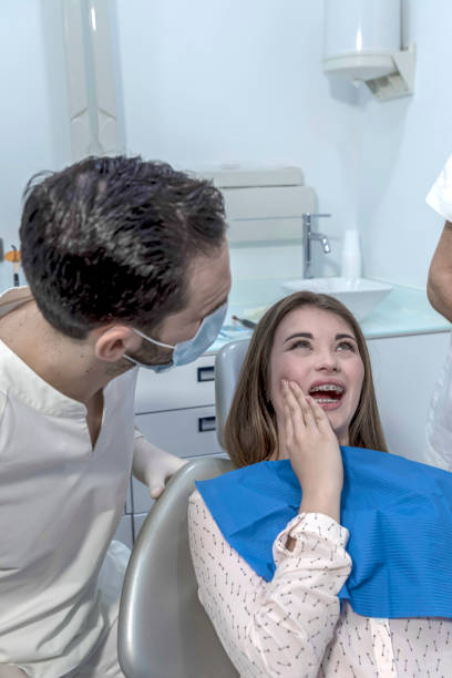 Best Dentist Open on Weekends  in Vineyard, CA